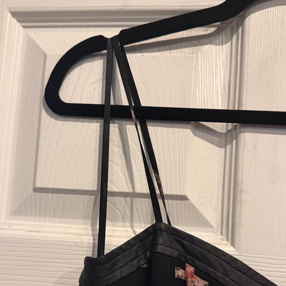 Forever 21 Black and Pink Cross Dress, Size Medium - Picture 2 of 12